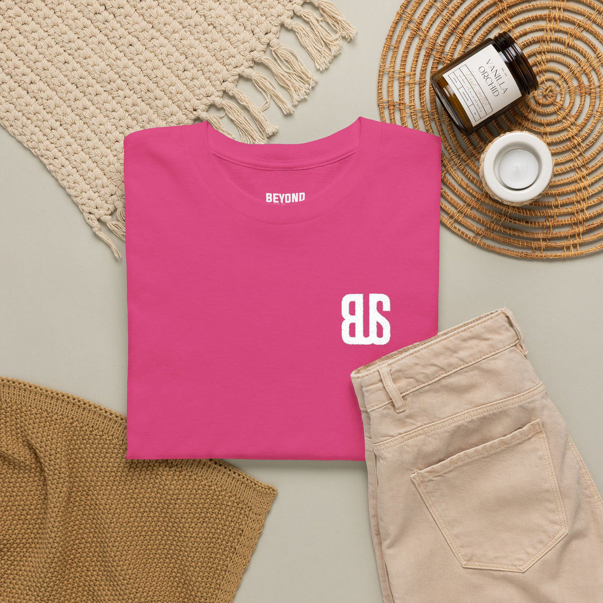 Straight to business - graphic Tee