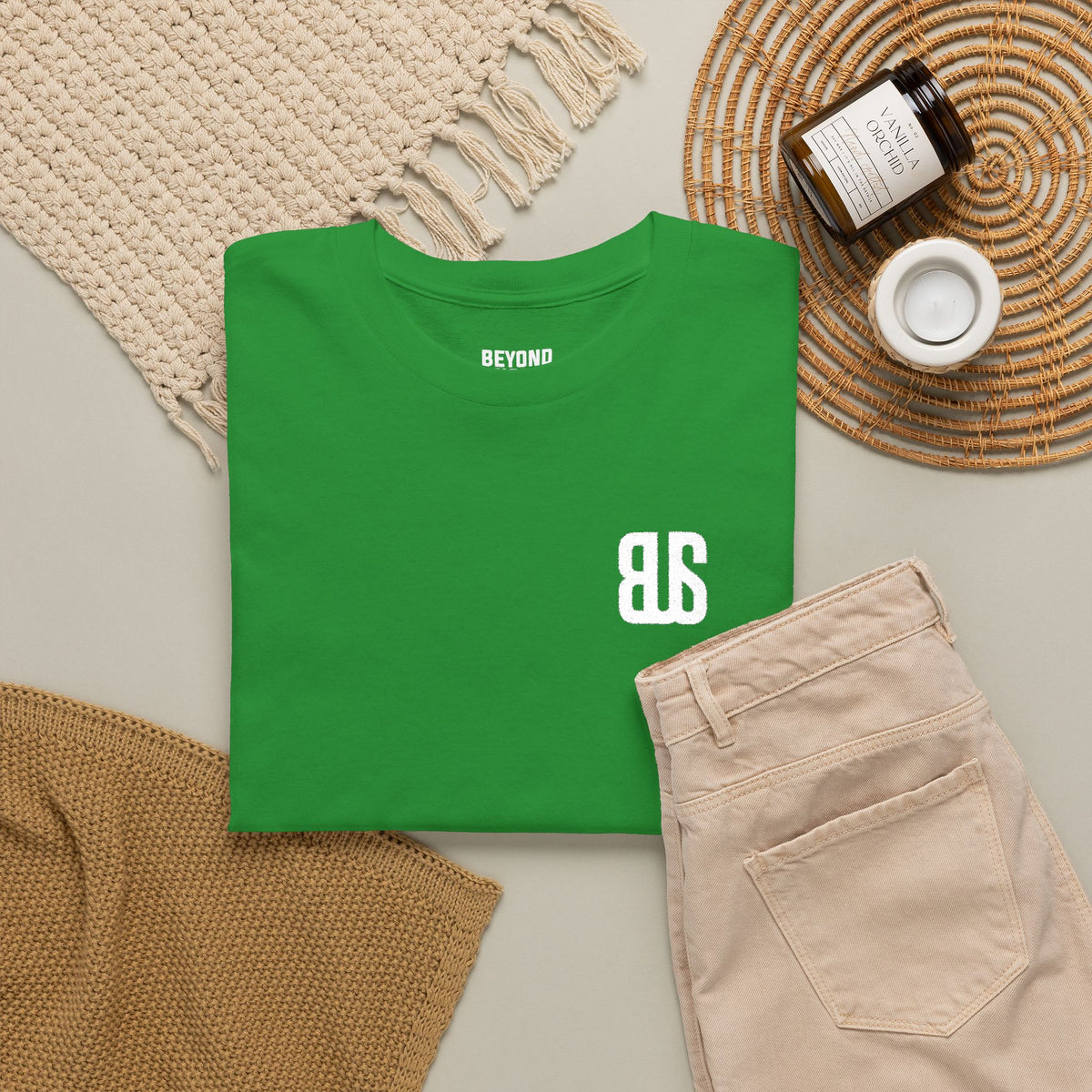 Straight to business - graphic Tee